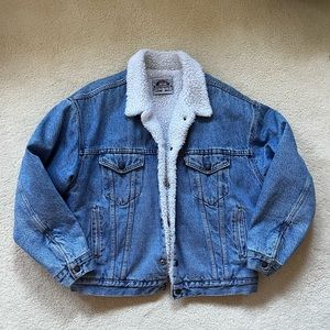 Vintage Levi’s shearling lined bomber jacket